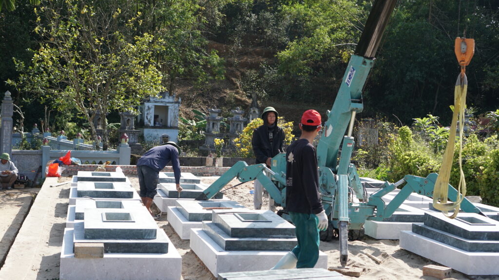 Những Sai Lầm Khi Xây Lăng Mộ Đá Nhiều Gia Đình Mắc Phải