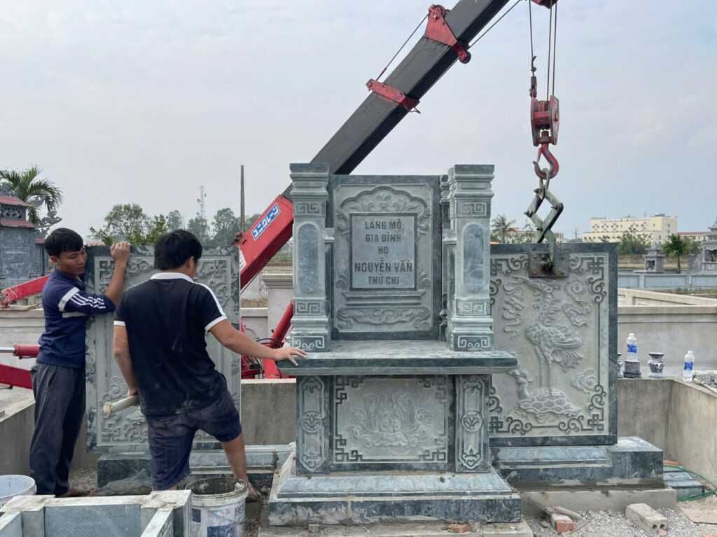 Những Sai Lầm Khi Xây Lăng Mộ Đá Nhiều Gia Đình Mắc Phải